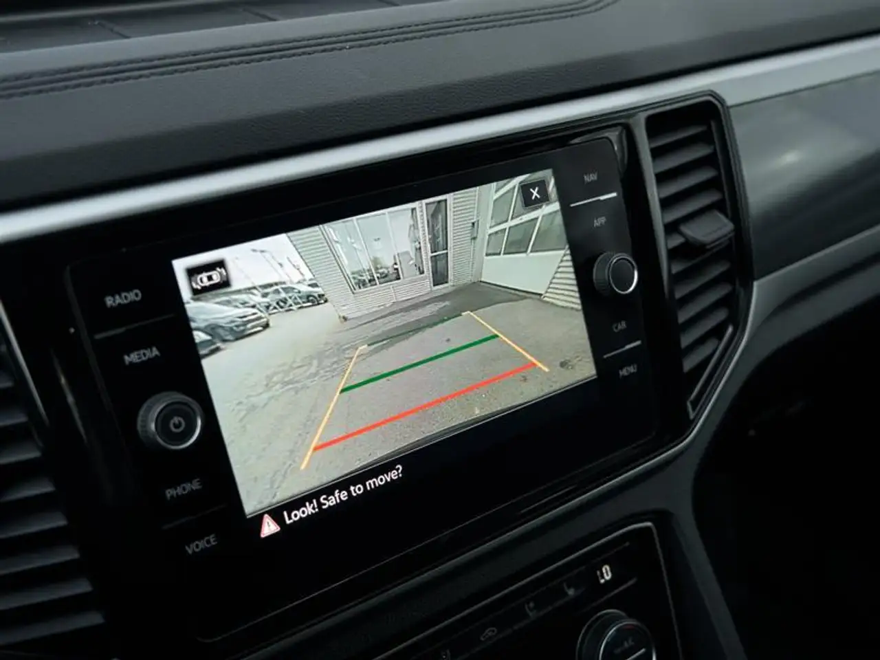 Volkswagen Atlas снимка Volkswagen Atlas