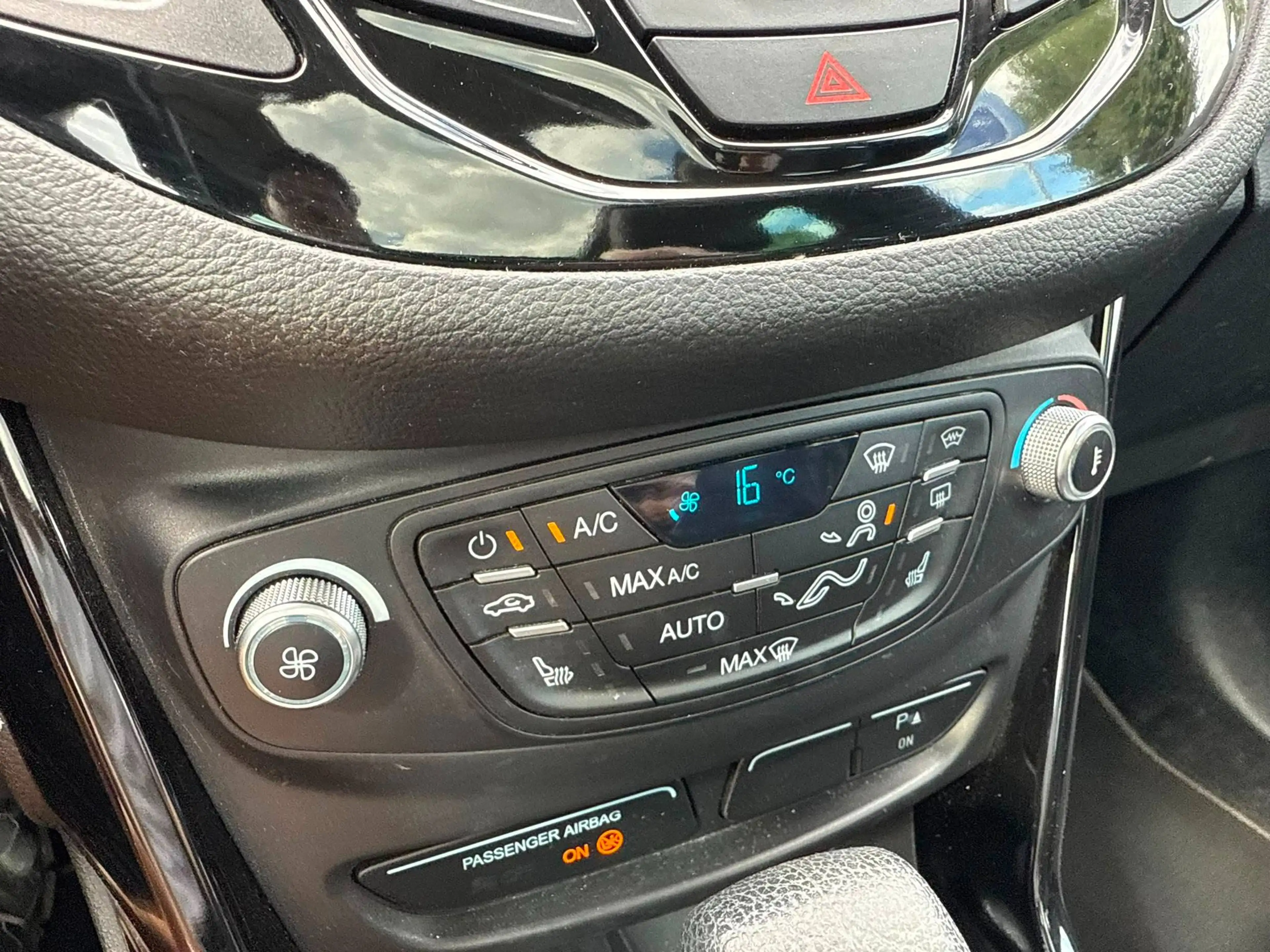 Ford B-Max B-Max 1.6i Ti-VCT Titanium PowerShift GARANTIE 12 MOIS/MAANDEN — photo 12