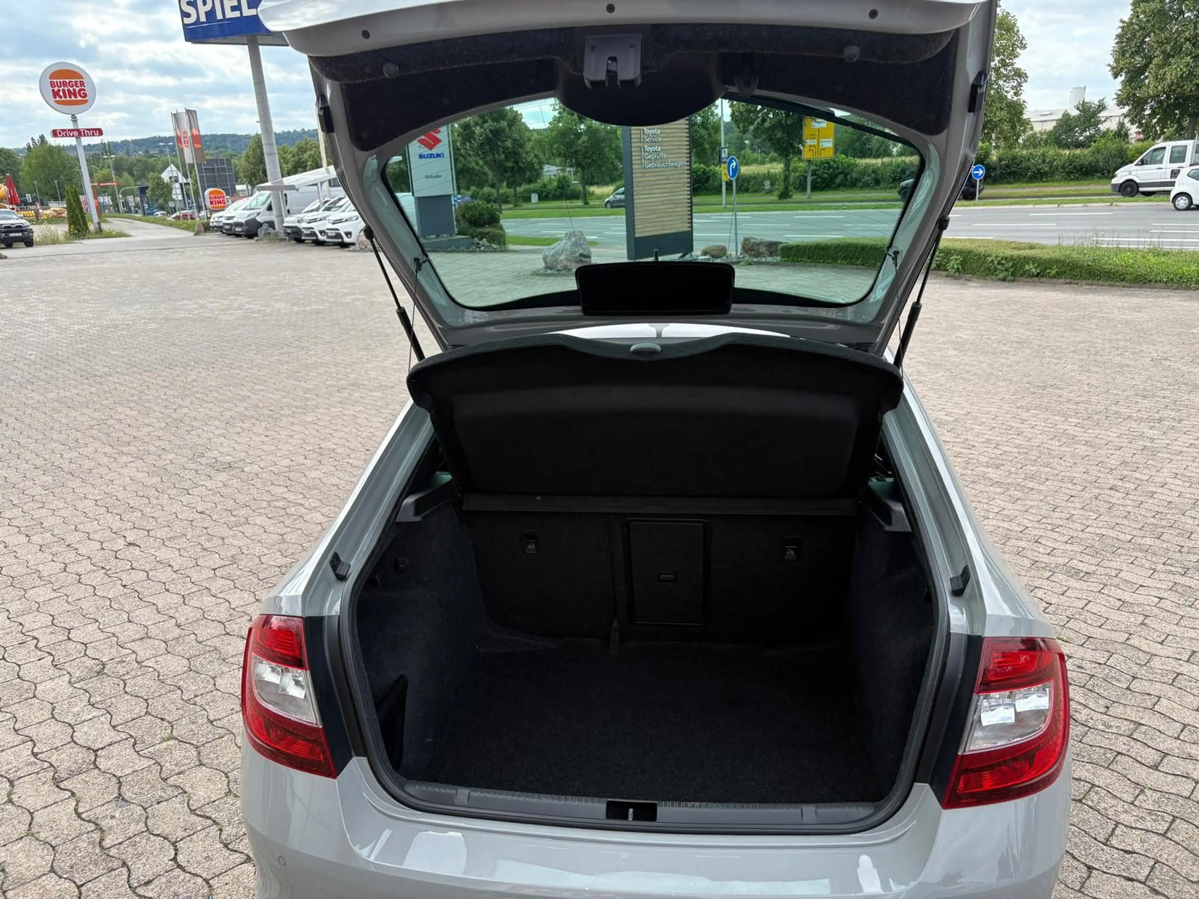 Skoda Rapid/Spaceback Monte Carlo *Automatik* — photo 4