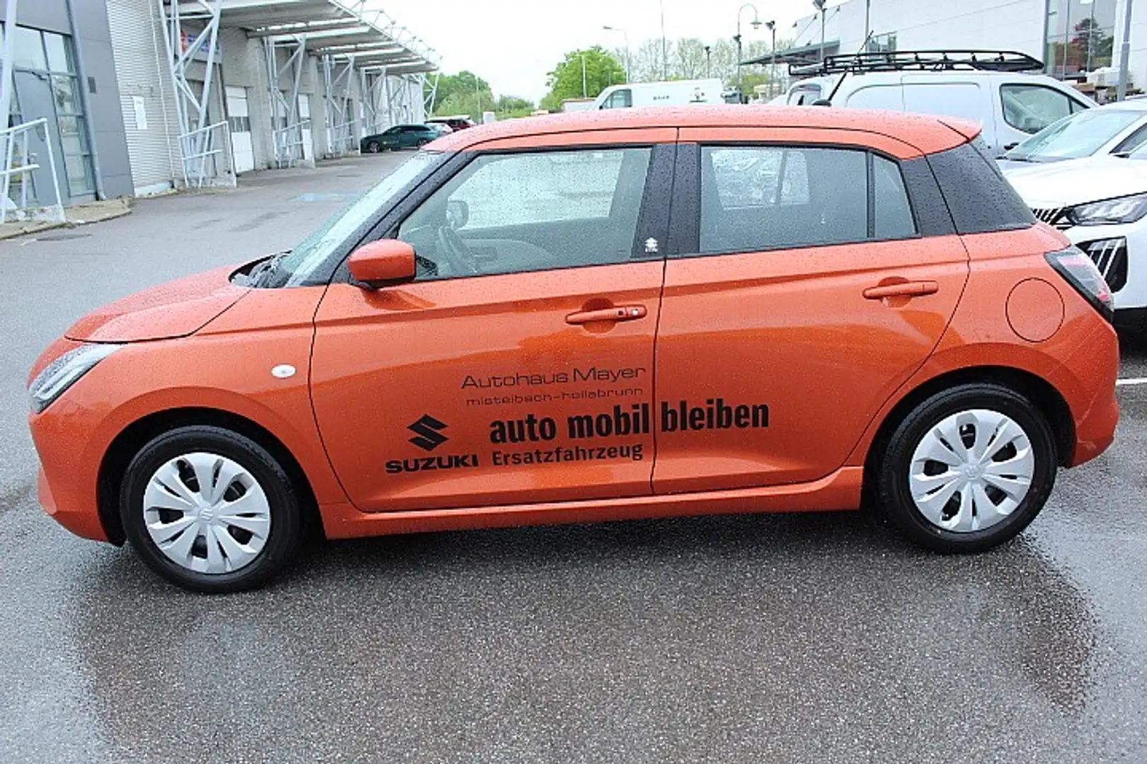 Suzuki Swift 1,2 Hybrid Clear Arancione - 2