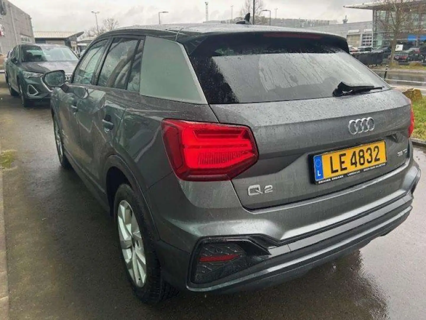 Audi Q2 S line Grijs - 1