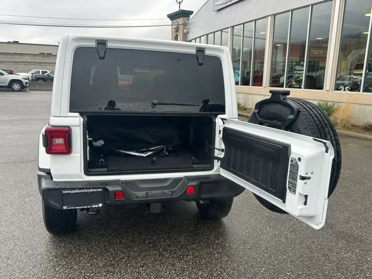 Jeep Wrangler снимка Jeep Wrangler