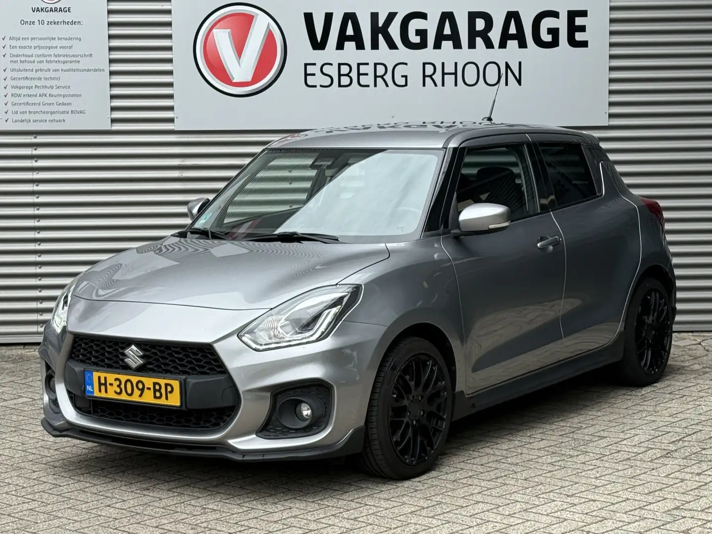 Suzuki Swift 1.4 Sport NAVI/CAM Grijs - 1