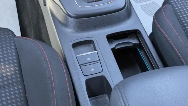 Ford Focus view 11