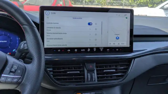 Ford Focus view 8