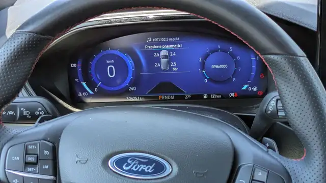 Ford Focus view 9