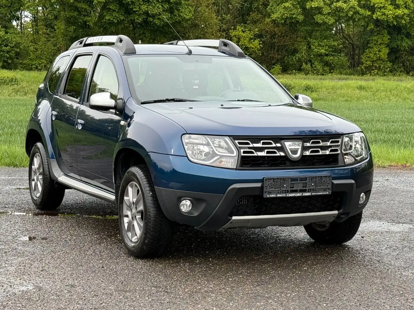 Dacia Duster Celebration 4x2 TCe 125 1. Hand Navi PDC Blau - 2