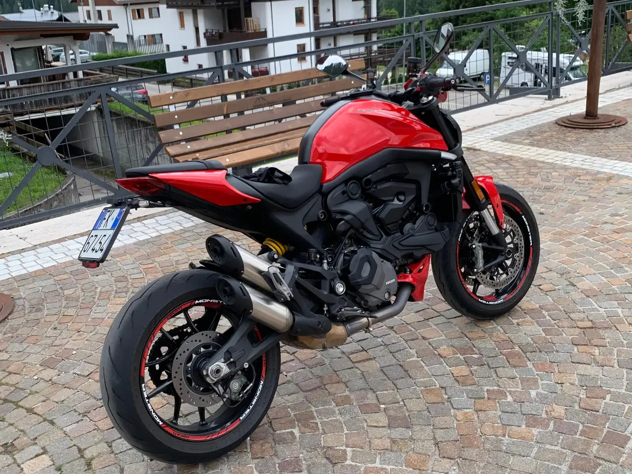 Ducati Monster 937