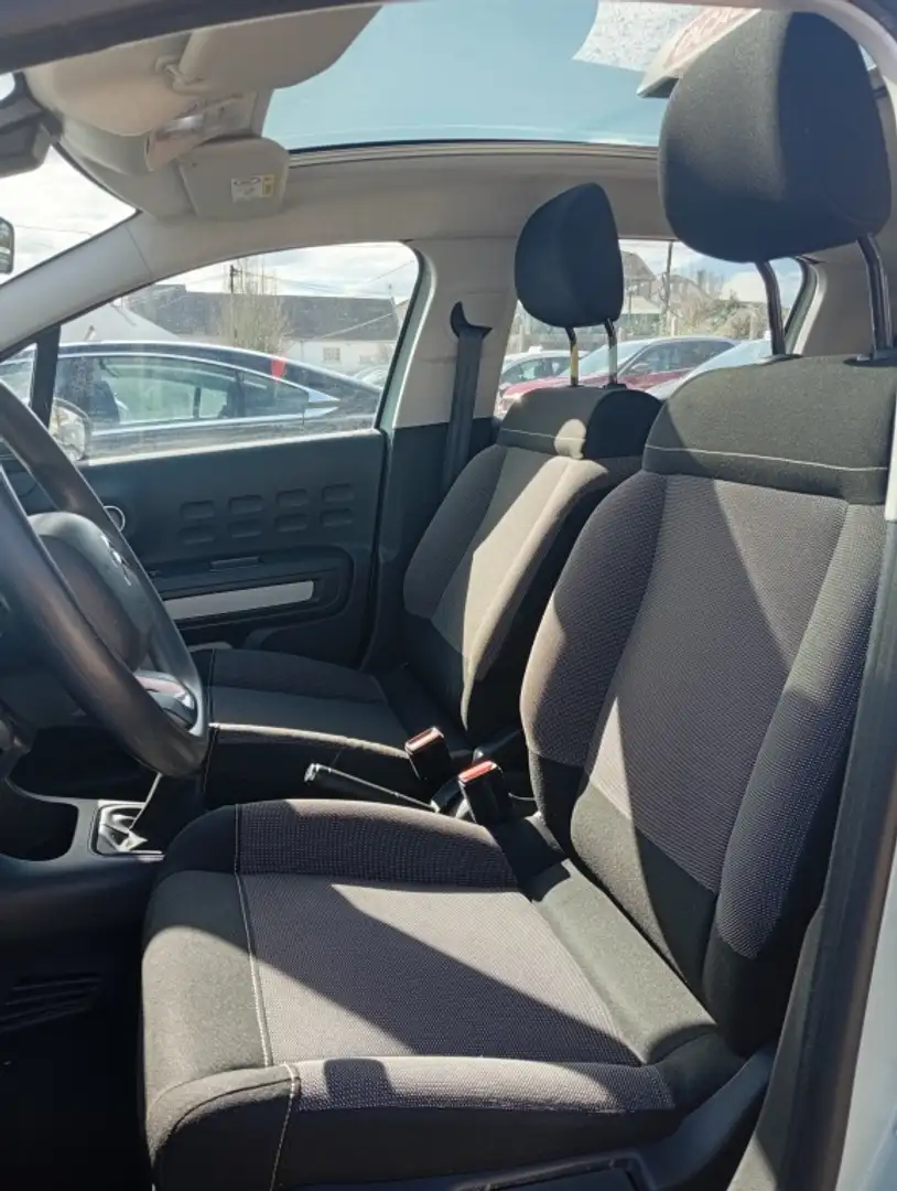 Citroen C3 1.2 PureTech S&S Elle 82 Vert - 2