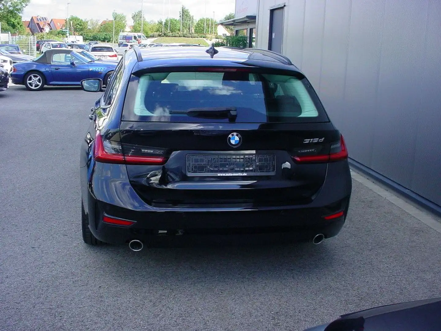 BMW 318 d*LED*PDC*DAB*Navi*CARPLAY*Hifi Schwarz - 2