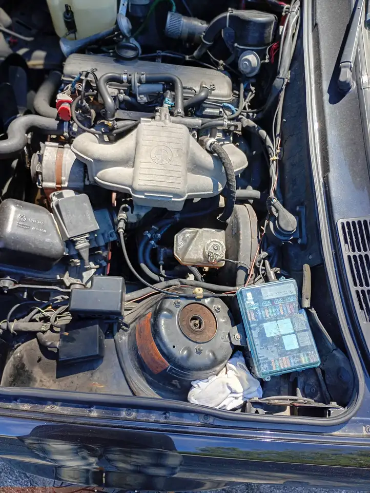 BMW 318i 4p, foto 12