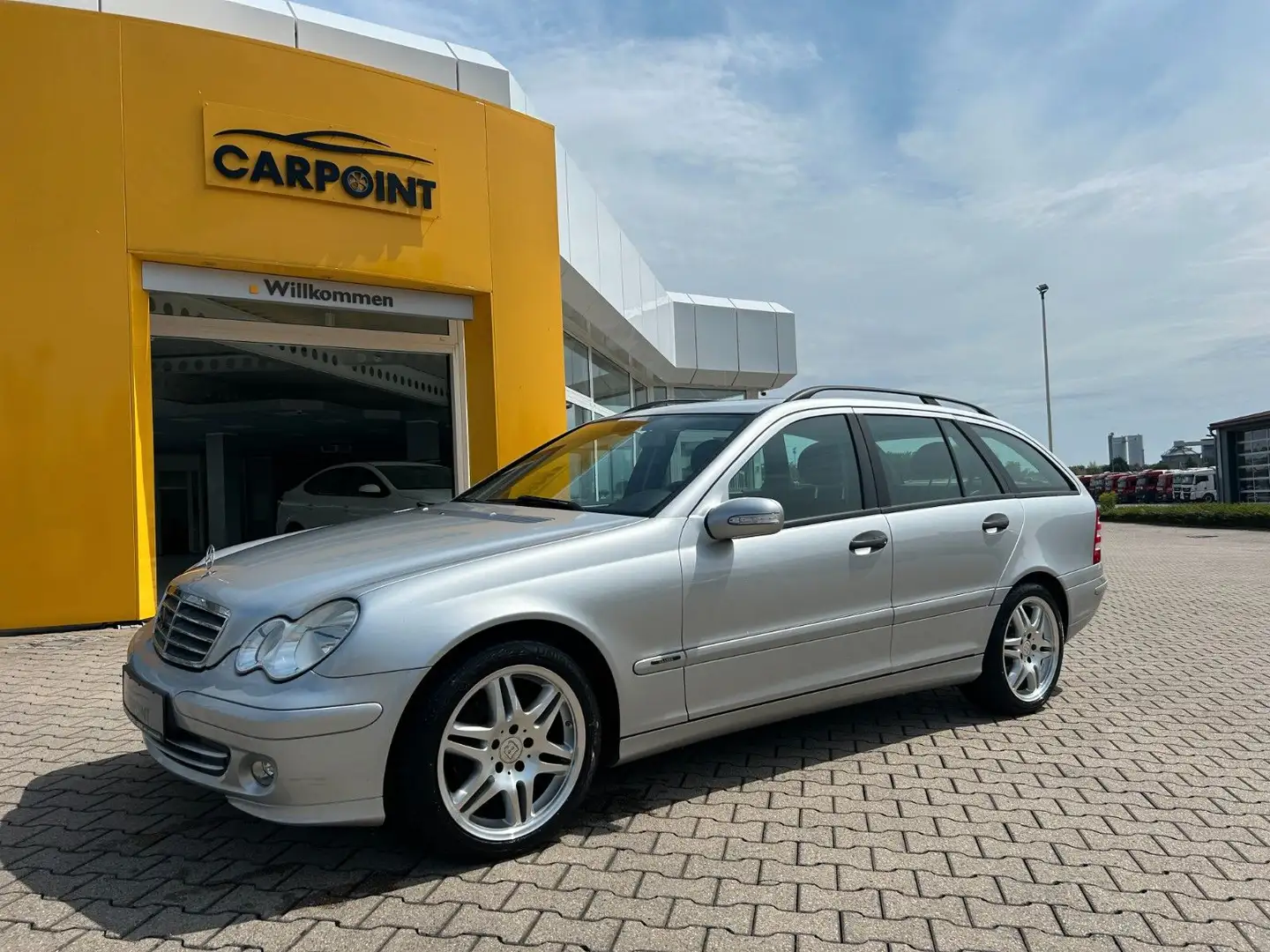Mercedes-Benz C 180 T-Modell Kompressor Classic Klima AHK Silber - 1