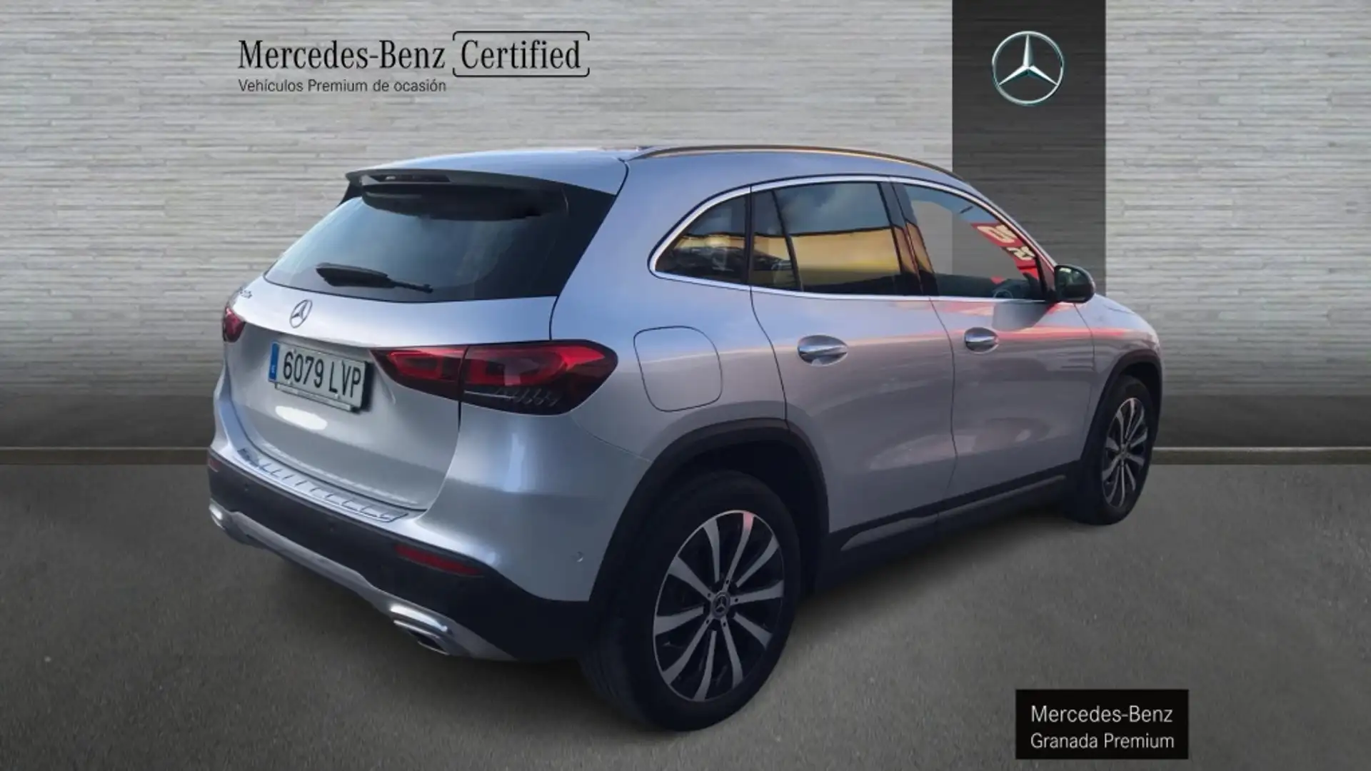 Mercedes-Benz GLA 250 -CLASS E - 2