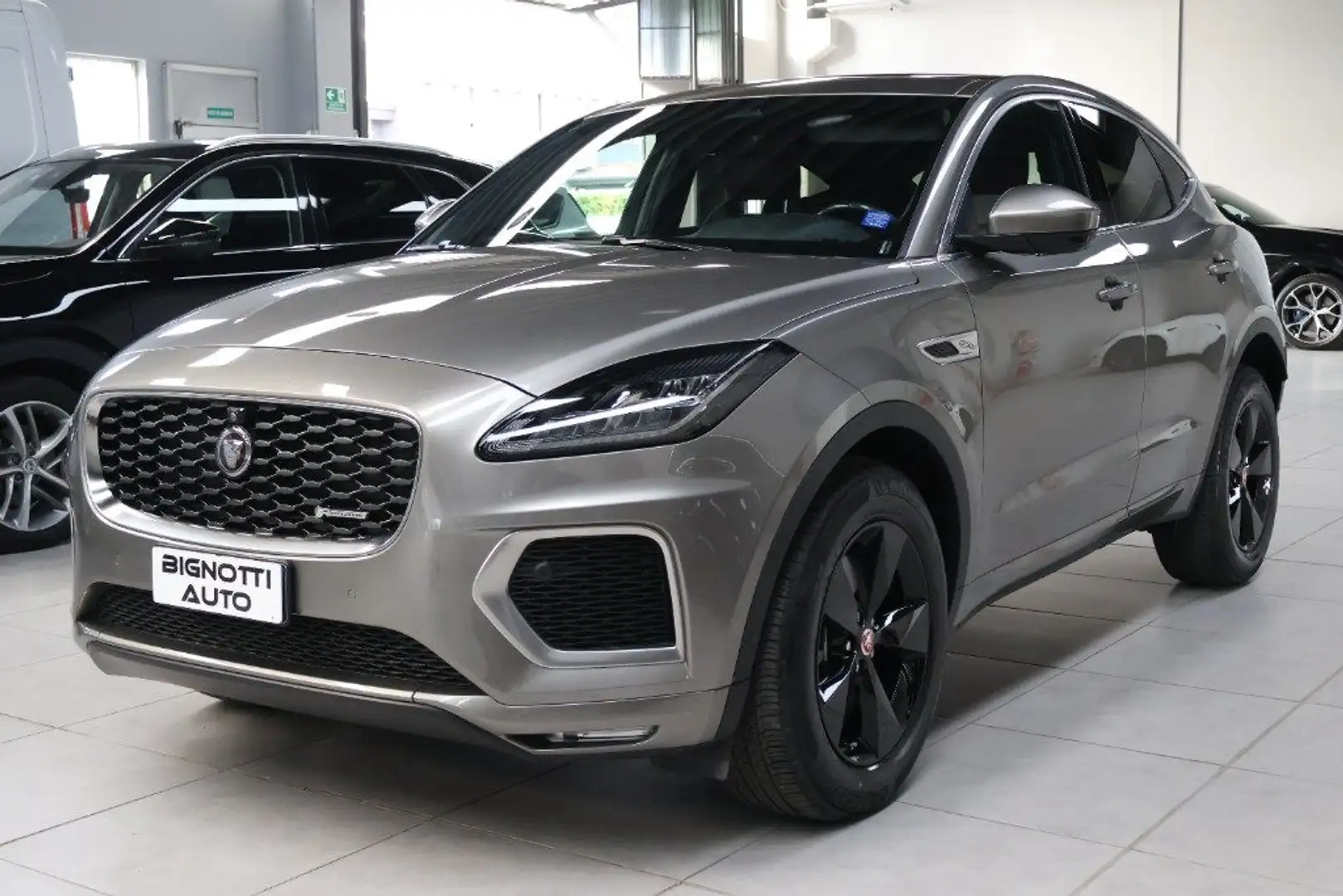 Jaguar E-Pace 2.0D I4 163 CV AWD Auto R-Dynamic-TETTO PANORMAICO Bronzo - 1