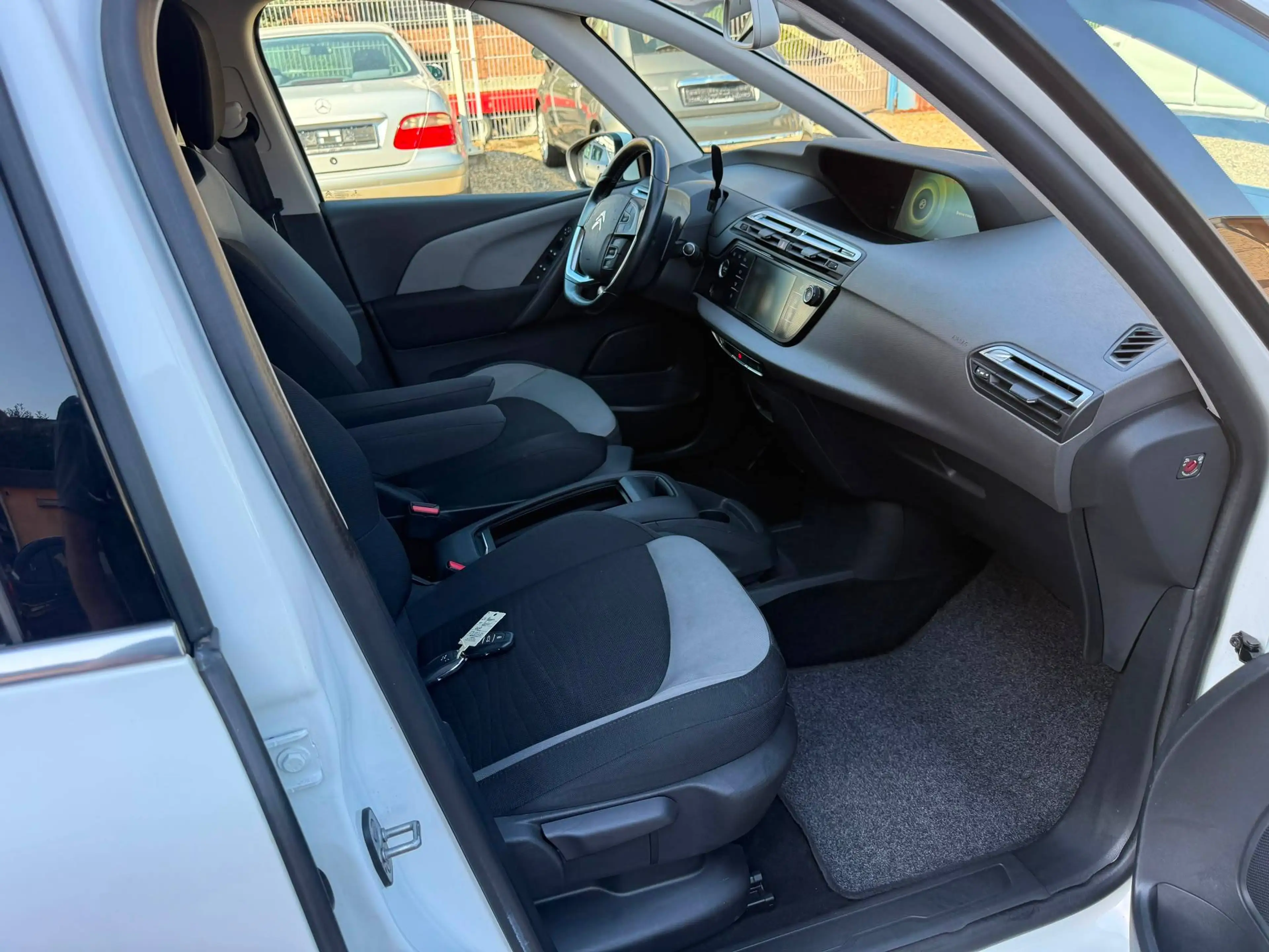 Citroen C4 SpaceTourer Selection — photo 10