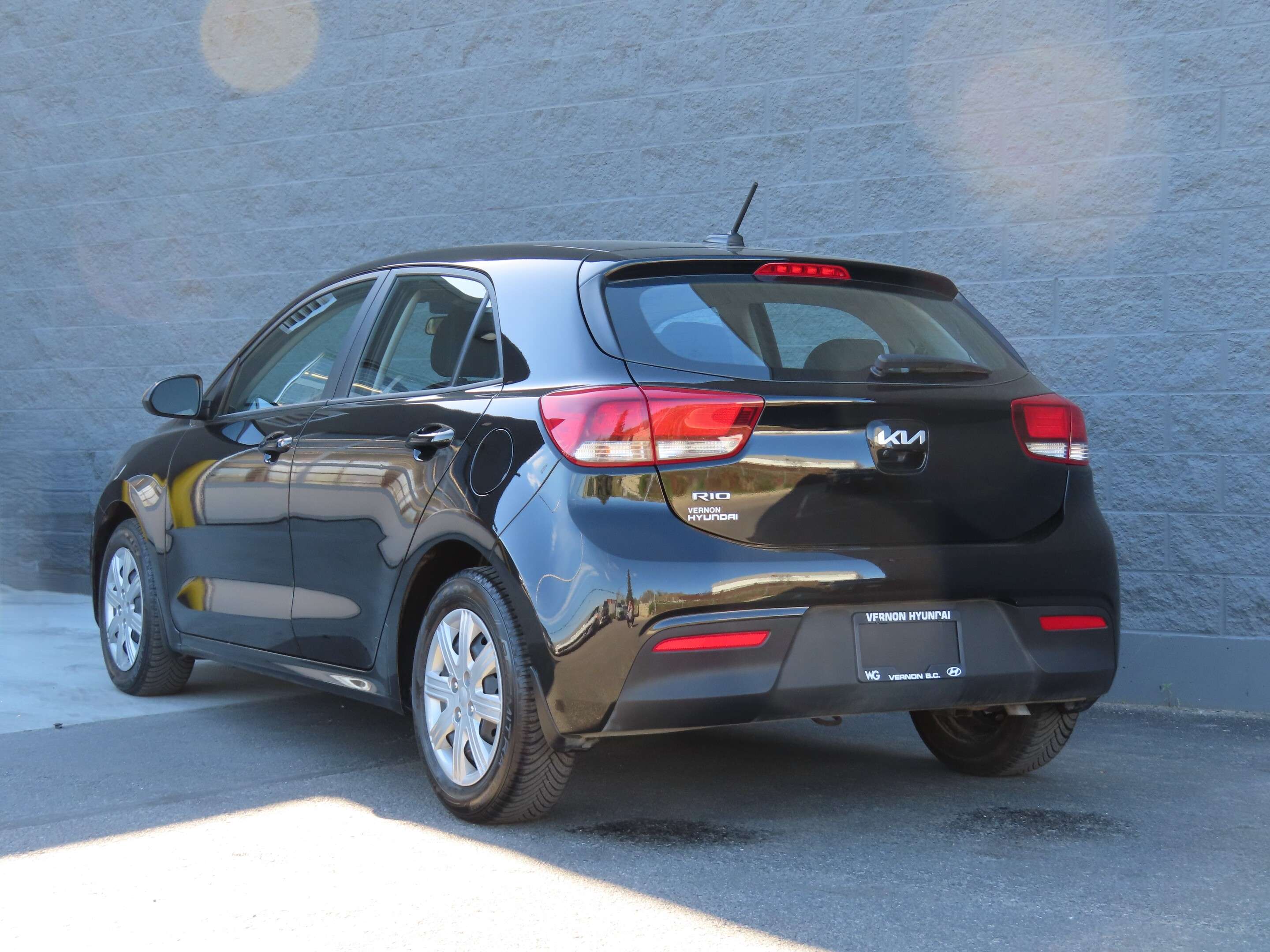 2023 Kia Rio Hatchback 5-Door