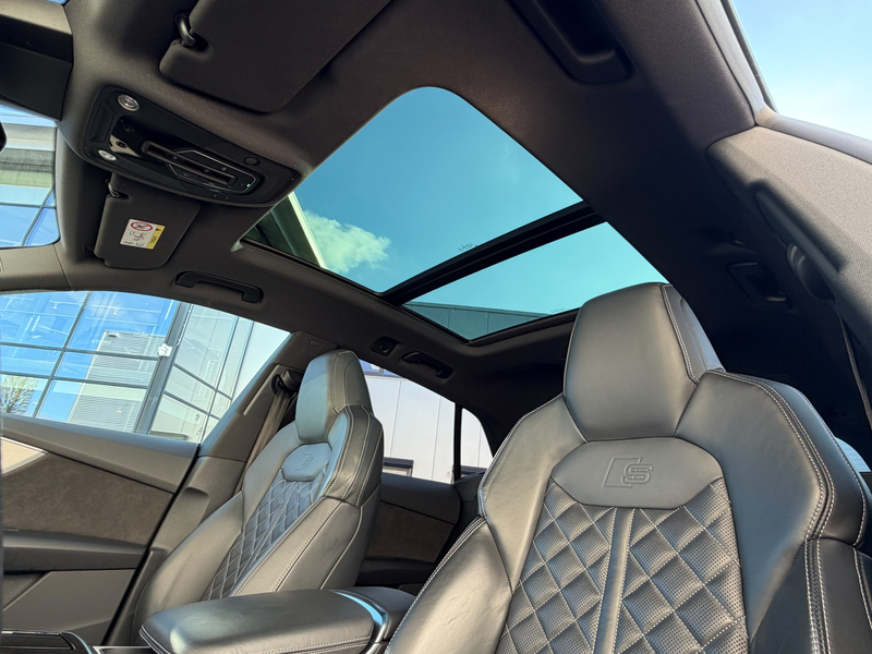 Audi Q8 55 TFSI e quattro Pro Line S Pano-23"-Head up-Stoe — photo 18