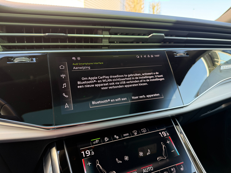 Audi Q8 55 TFSI e quattro Pro Line S Pano-23"-Head up-Stoe — photo 15