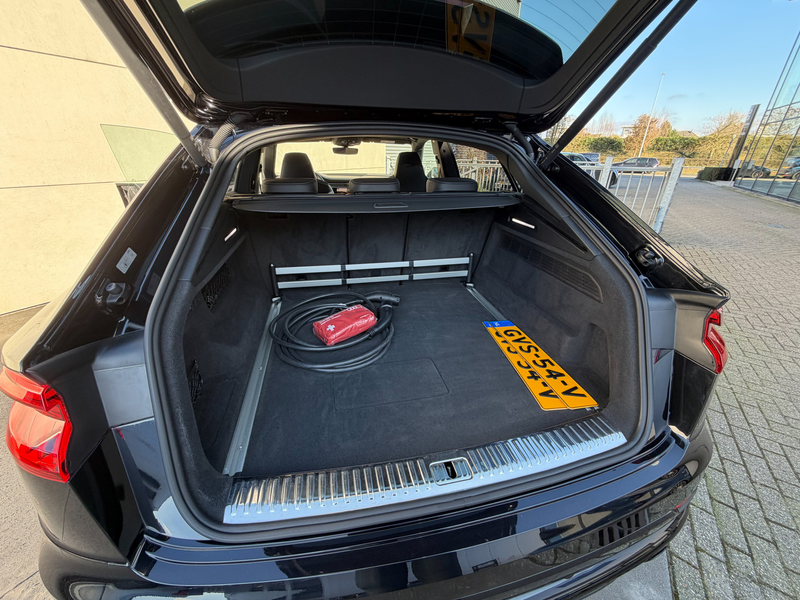 Audi Q8 55 TFSI e quattro Pro Line S Pano-23"-Head up-Stoe — photo 21