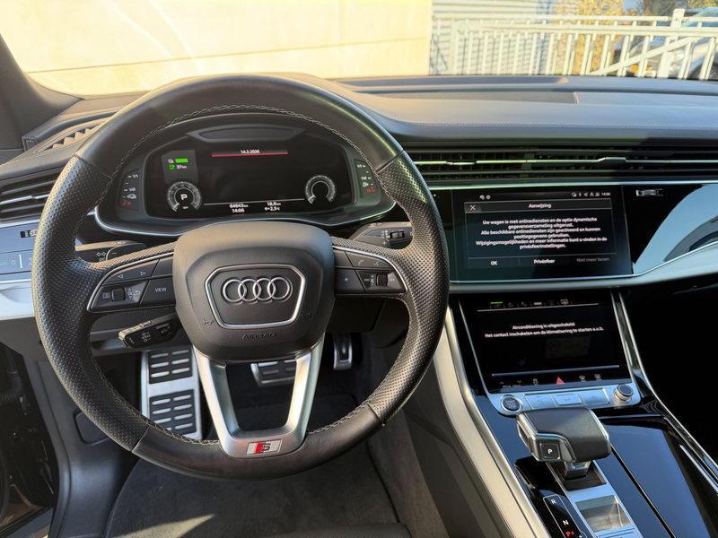Audi Q8 55 TFSI e quattro Pro Line S Pano-23"-Head up-Stoe — photo 10