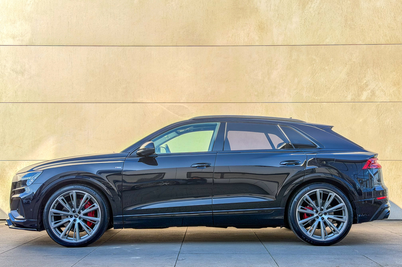 Audi Q8 55 TFSI e quattro Pro Line S Pano-23"-Head up-Stoe — photo 7