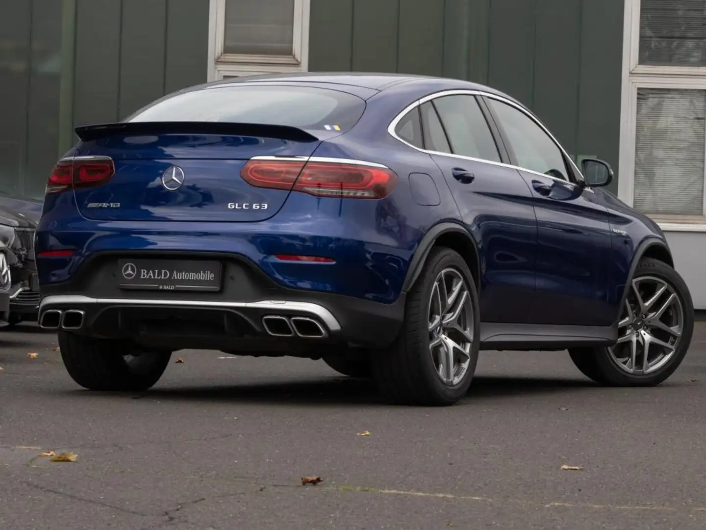 Mercedes-Benz GLC 63 AMG 4M+ Coupé Perf-AGA/Wide/AHK/Cam/Distr Blau - 2