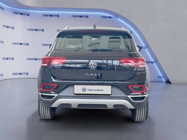 Volkswagen T-Roc view 6