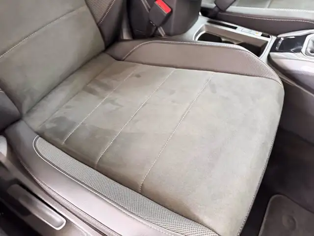 Volkswagen T-Roc view 10