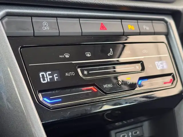 Volkswagen T-Roc view 26