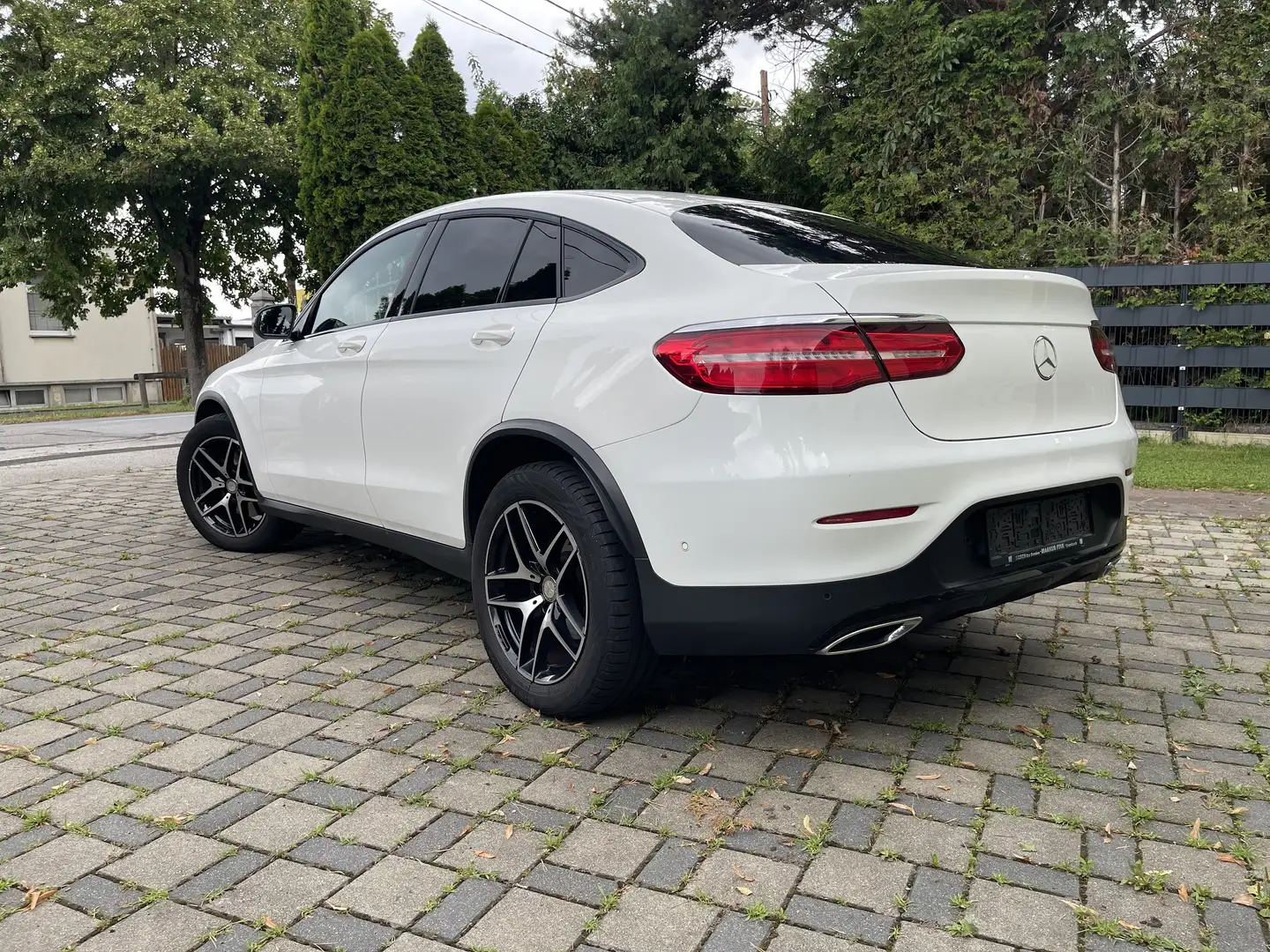 Mercedes-Benz GLC 220 d Coupé 4MATIC Aut. - 1