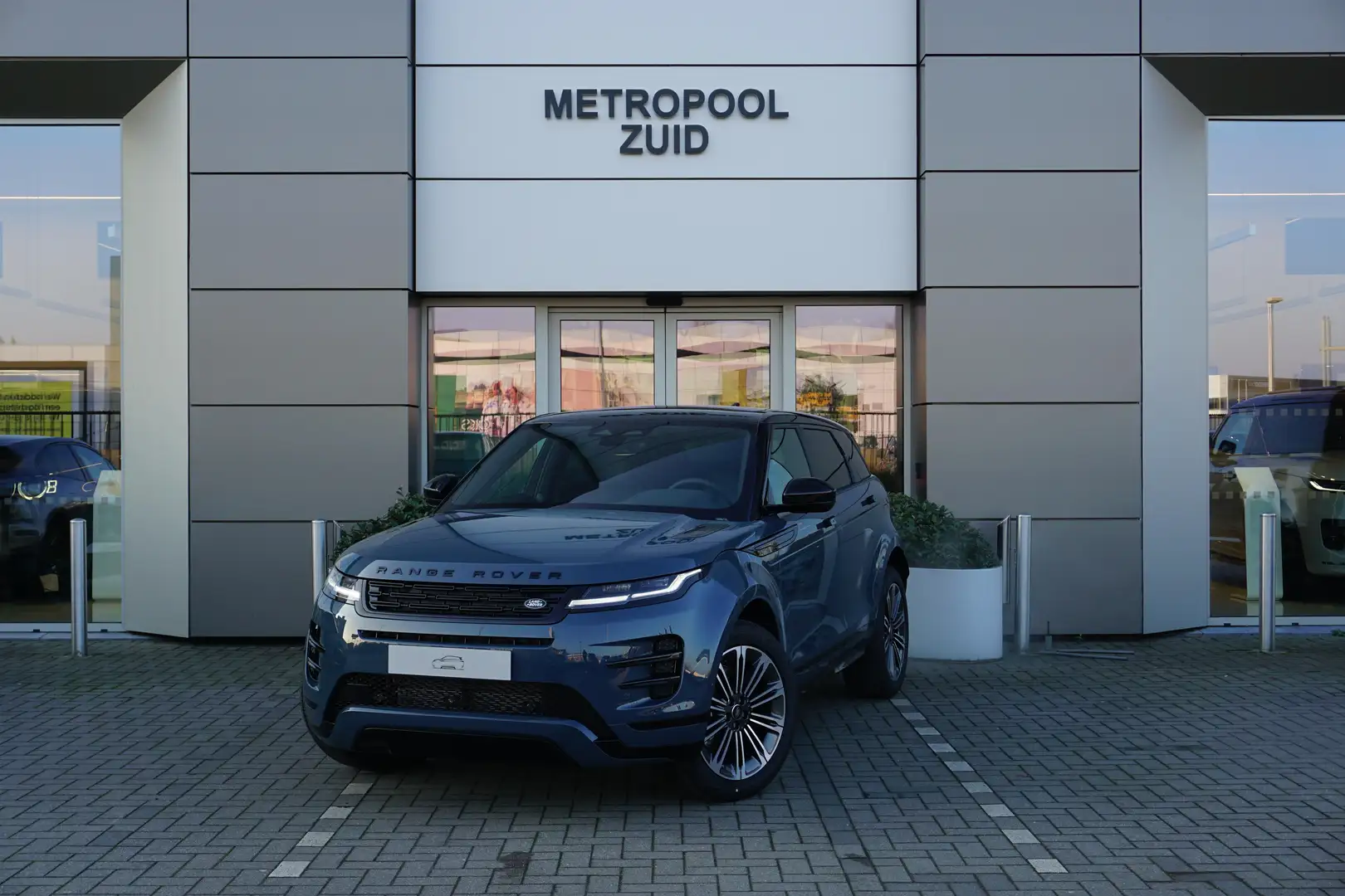 Land Rover Range Rover Evoque P270e Dynamic SE AWD Auto. 25M Bleu - 1
