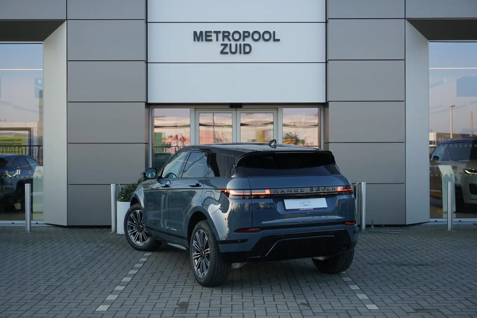 Land Rover Range Rover Evoque P270e Dynamic SE AWD Auto. 25M Bleu - 2
