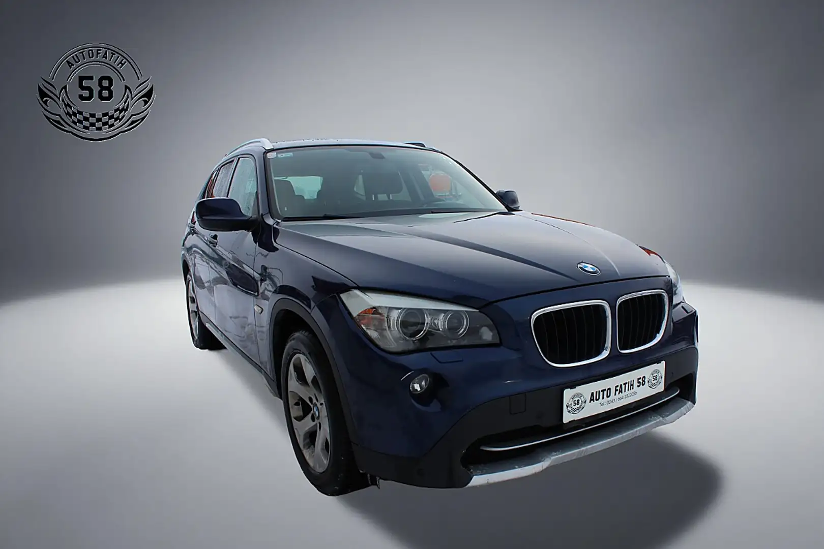 BMW X1 sDrive20d Bleu - 1