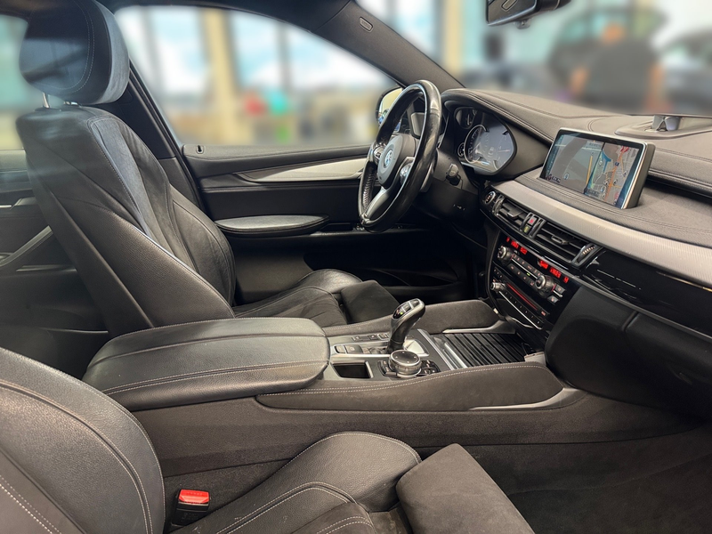 BMW X6 xDrive40d — photo 13