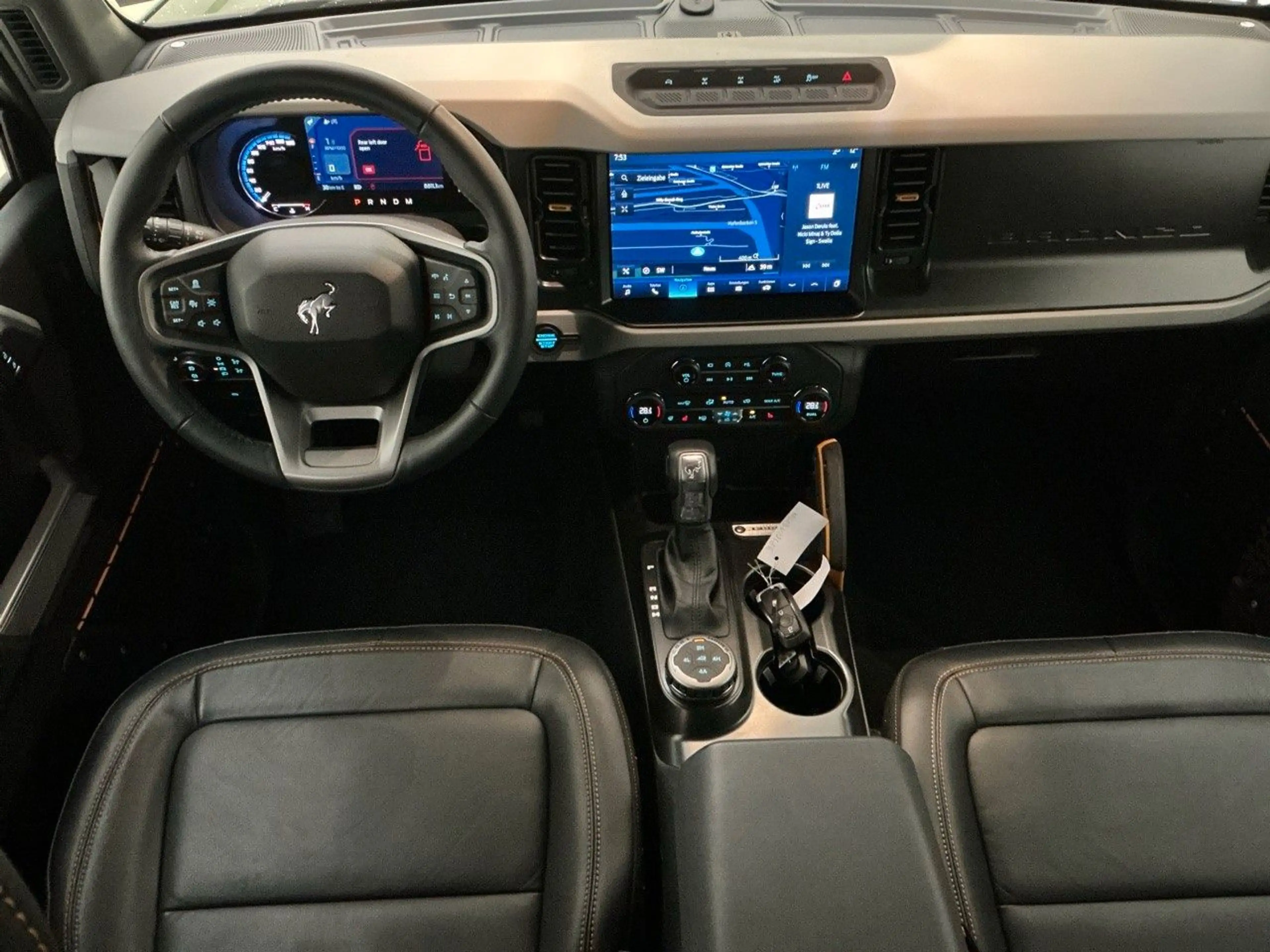 Ford Bronco Badlands e-4WD iACC+BLIS+B&O+LED+SYNC4 — photo 3