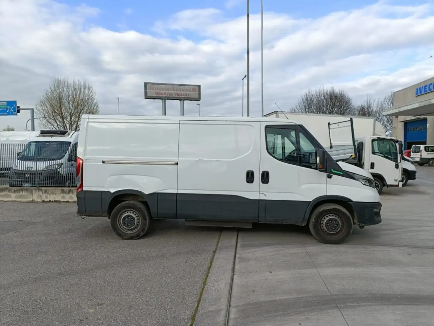 Iveco Daily DAILY 35S14 L1H1 CNG METANO 3.0 FURGONE COIBENTATO Білий - 2