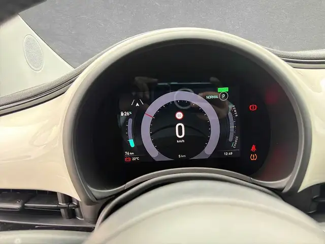 Fiat 500E view 14