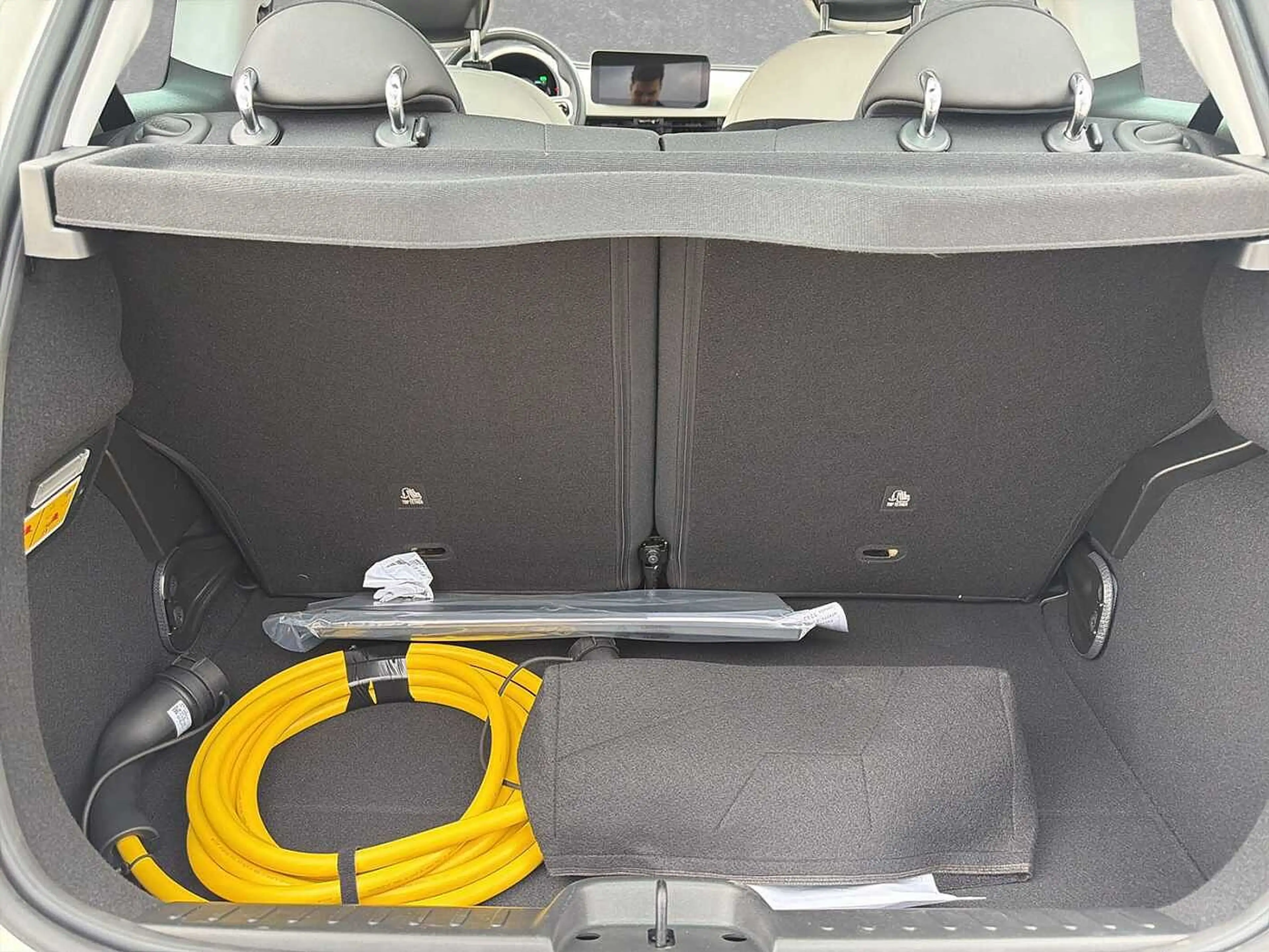 Fiat 500e Icon 42kWh *Komfort+Style Paket* — photo 10