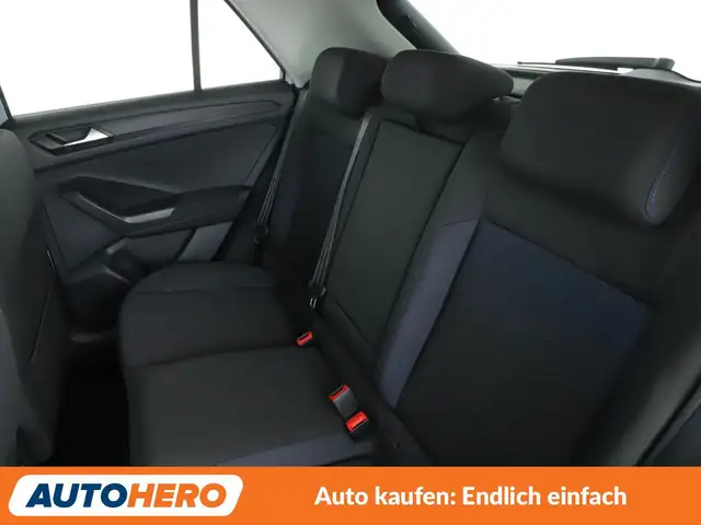 Volkswagen T-Roc view 14