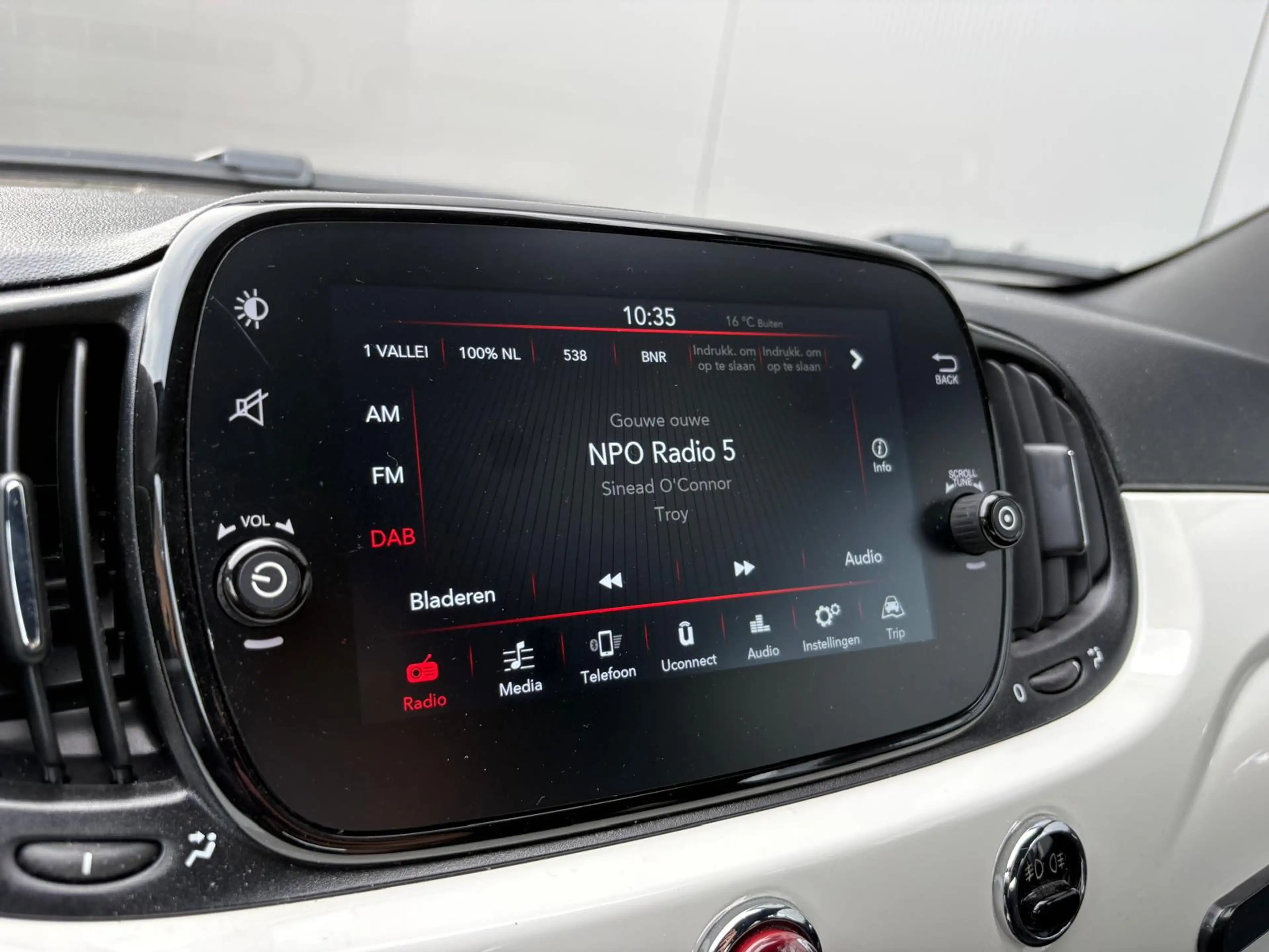 Fiat 500C 1.0 Hybrid Dolcevita Finale Camera/Parkeerhulp/Car — photo 21