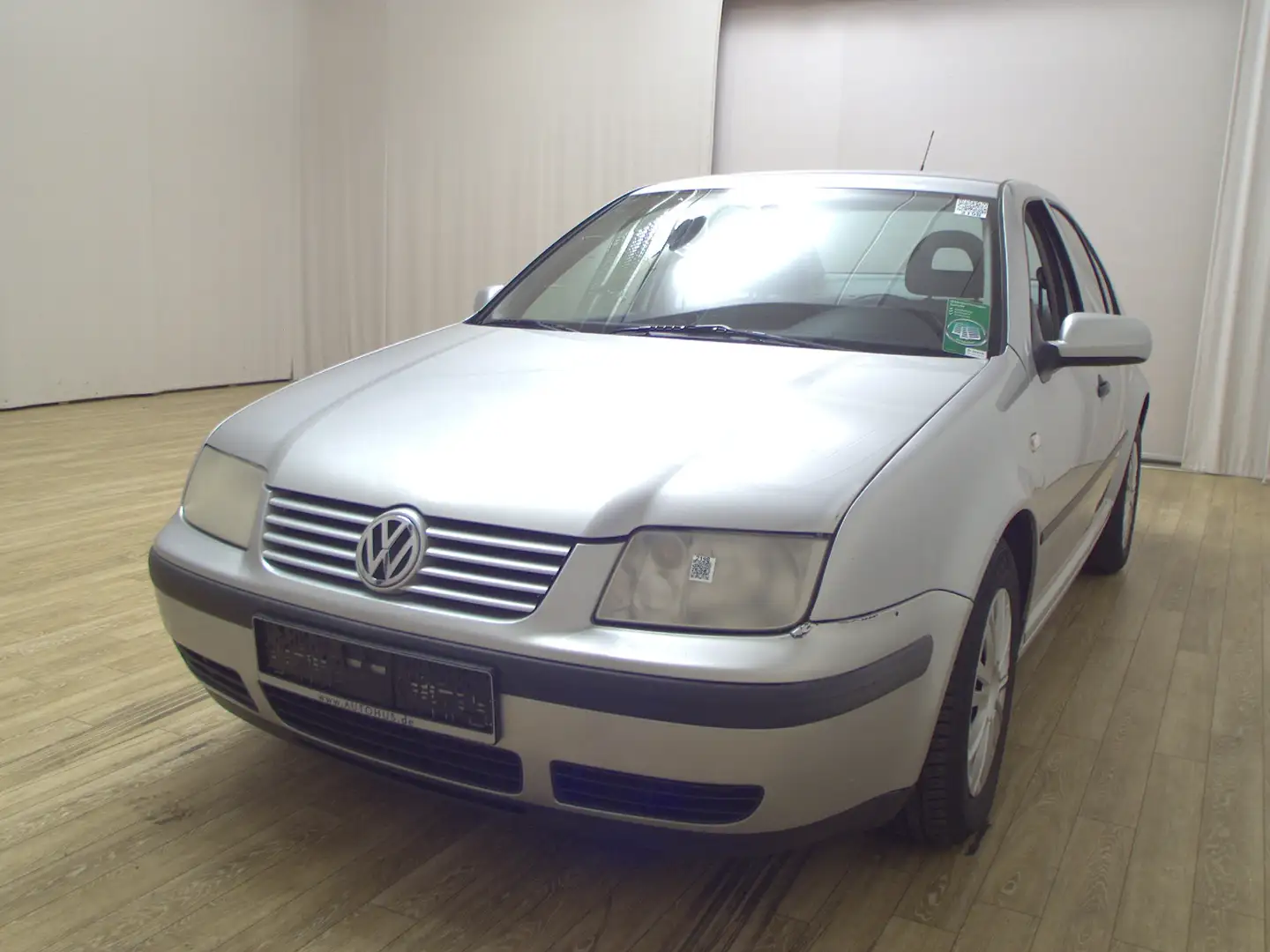 Volkswagen Bora 2.0 Klima Plateado - 2