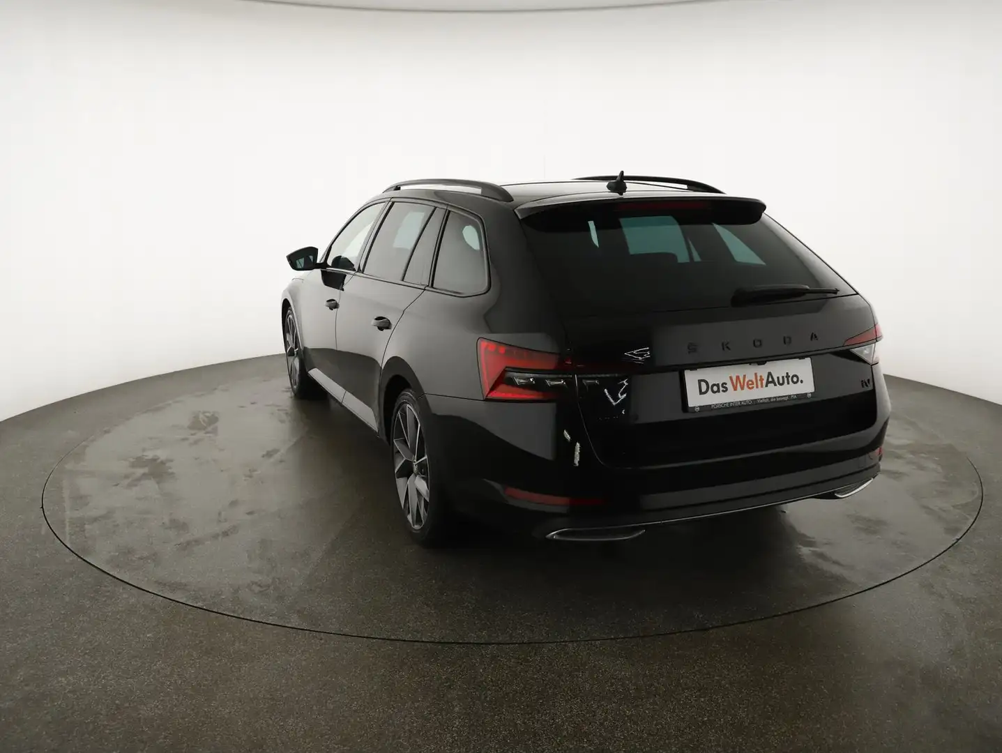 Skoda Superb iV SPORTLINE DSG Schwarz - 2