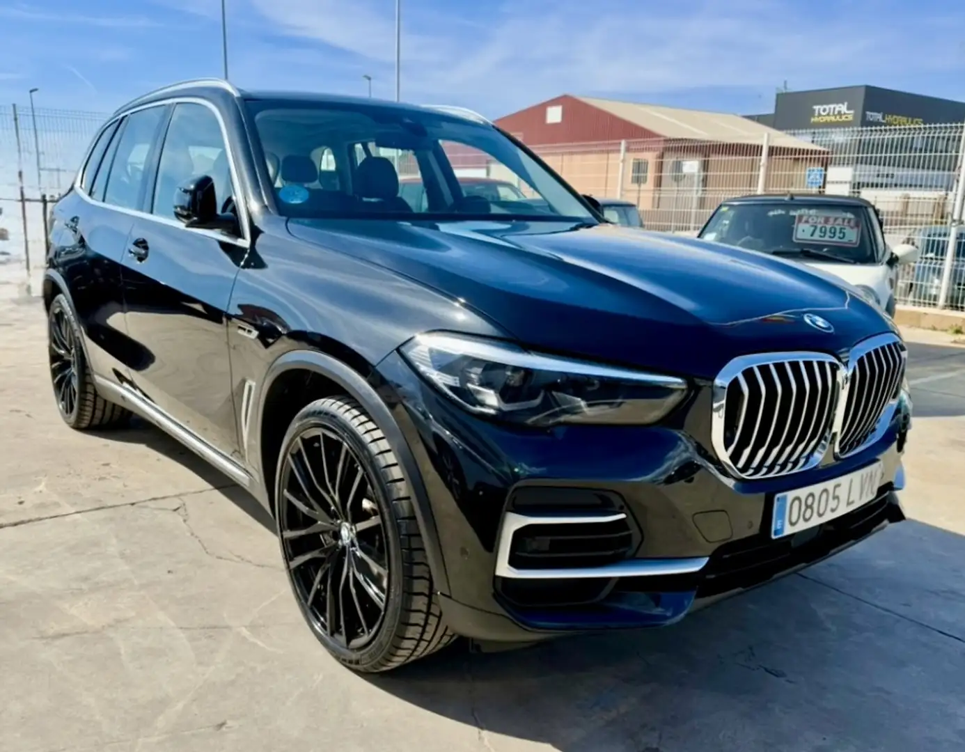 BMW X5 xDrive 45e xLine Negro - 1