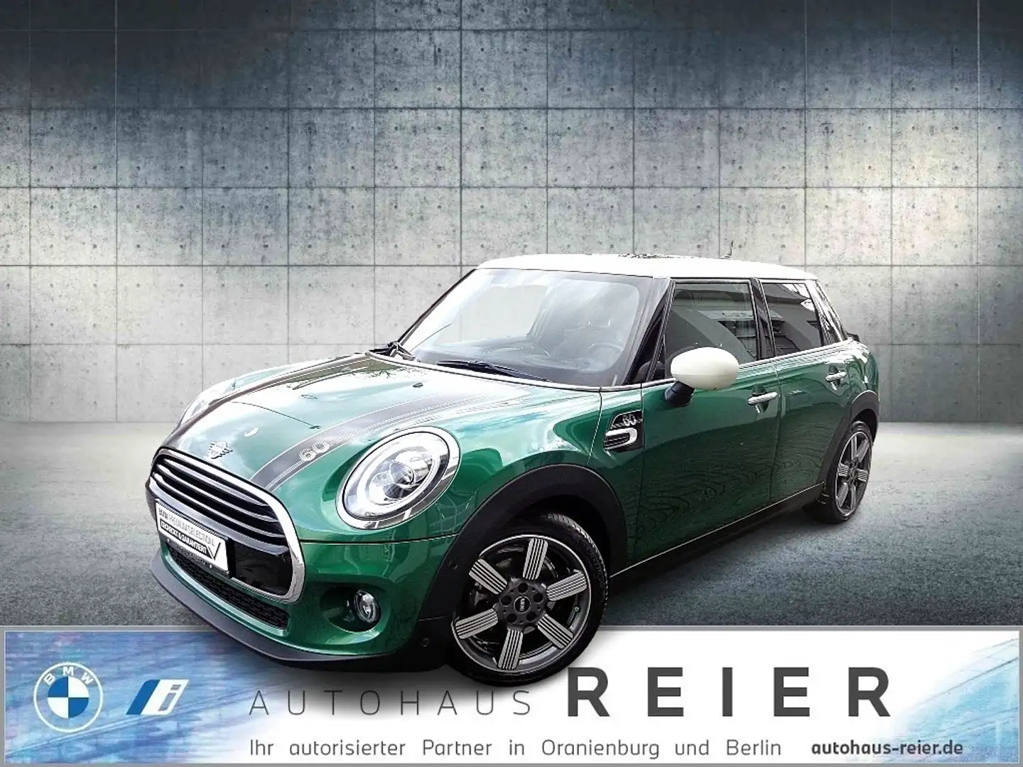 MINI Cooper 5-T,Ed60Y,PANO,Nav,HUD,HaKa,LED,RFK,ACC Grün - 1
