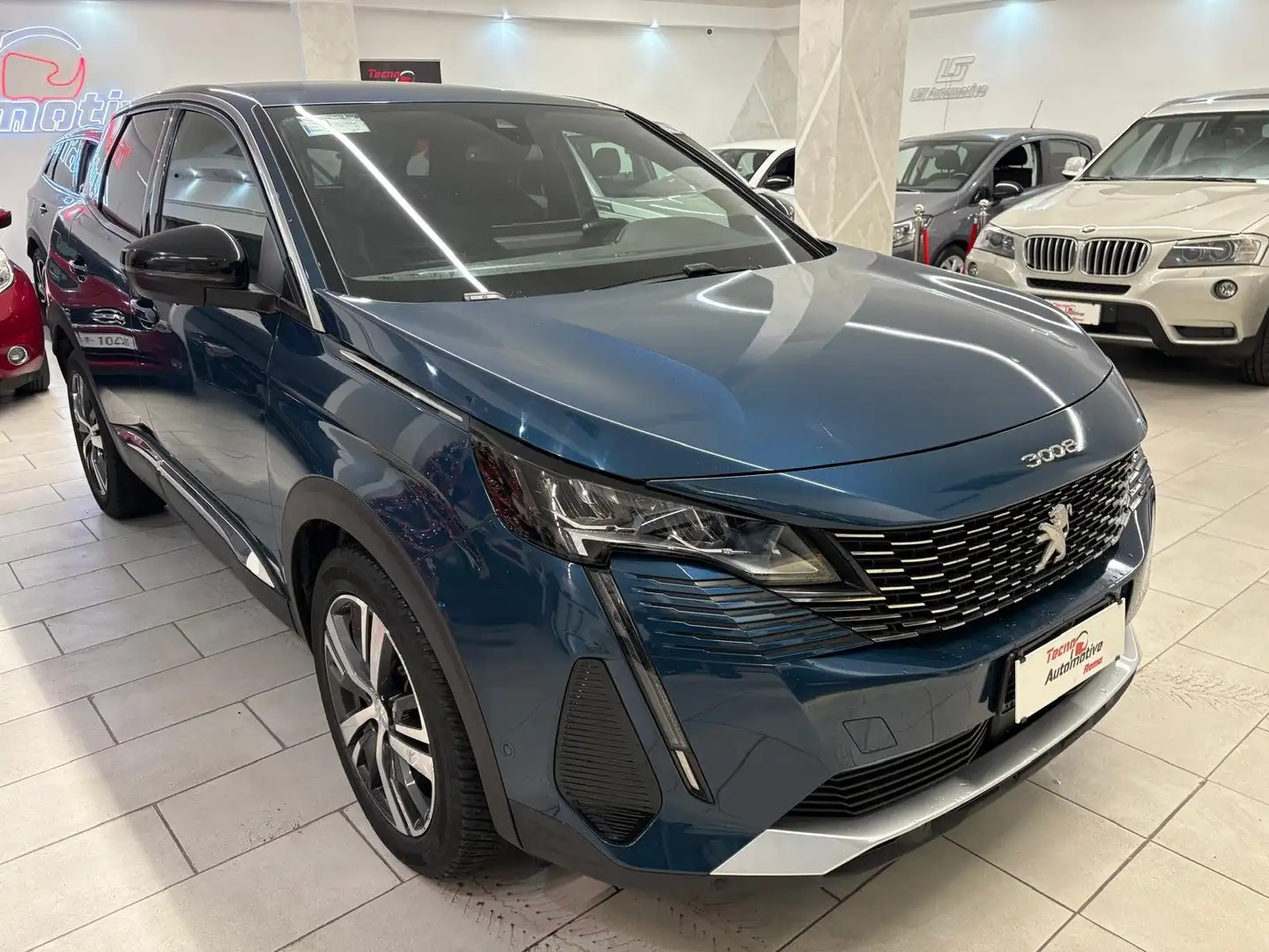 Peugeot 3008 1.5 bluehdi Allure Pack EAT8 *UNIPRO* Blau - 1