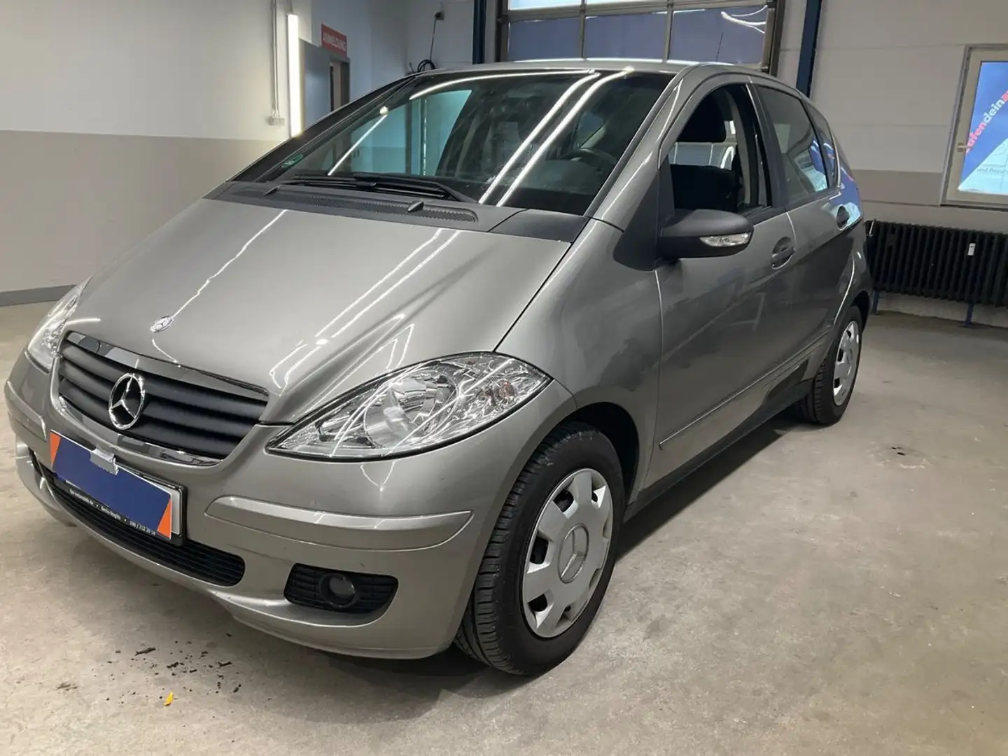 Mercedes-Benz A 150 Automatik Getriebe Сірий - 1