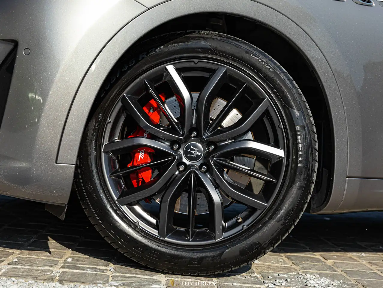 Maserati Levante 2023 — фото 12