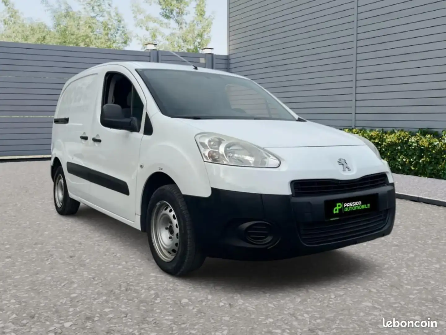 Peugeot Partner 1.6L HDI Weiß - 2