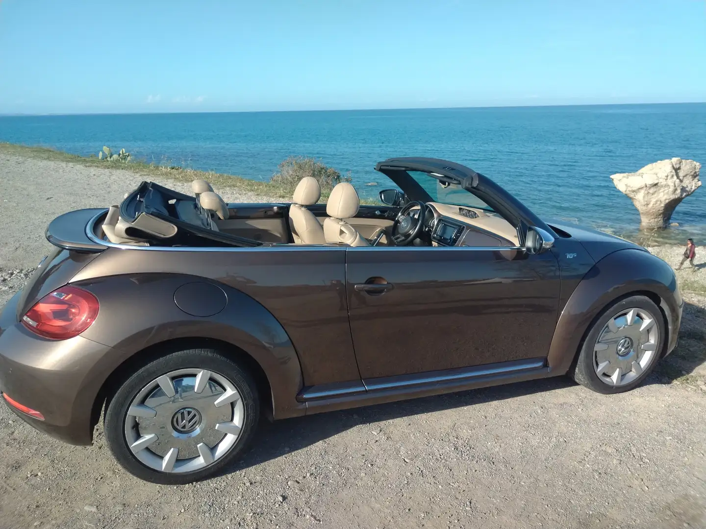 Volkswagen Maggiolino Maggiolino Cabrio tdi Design 105cv dsg Marrone - 2