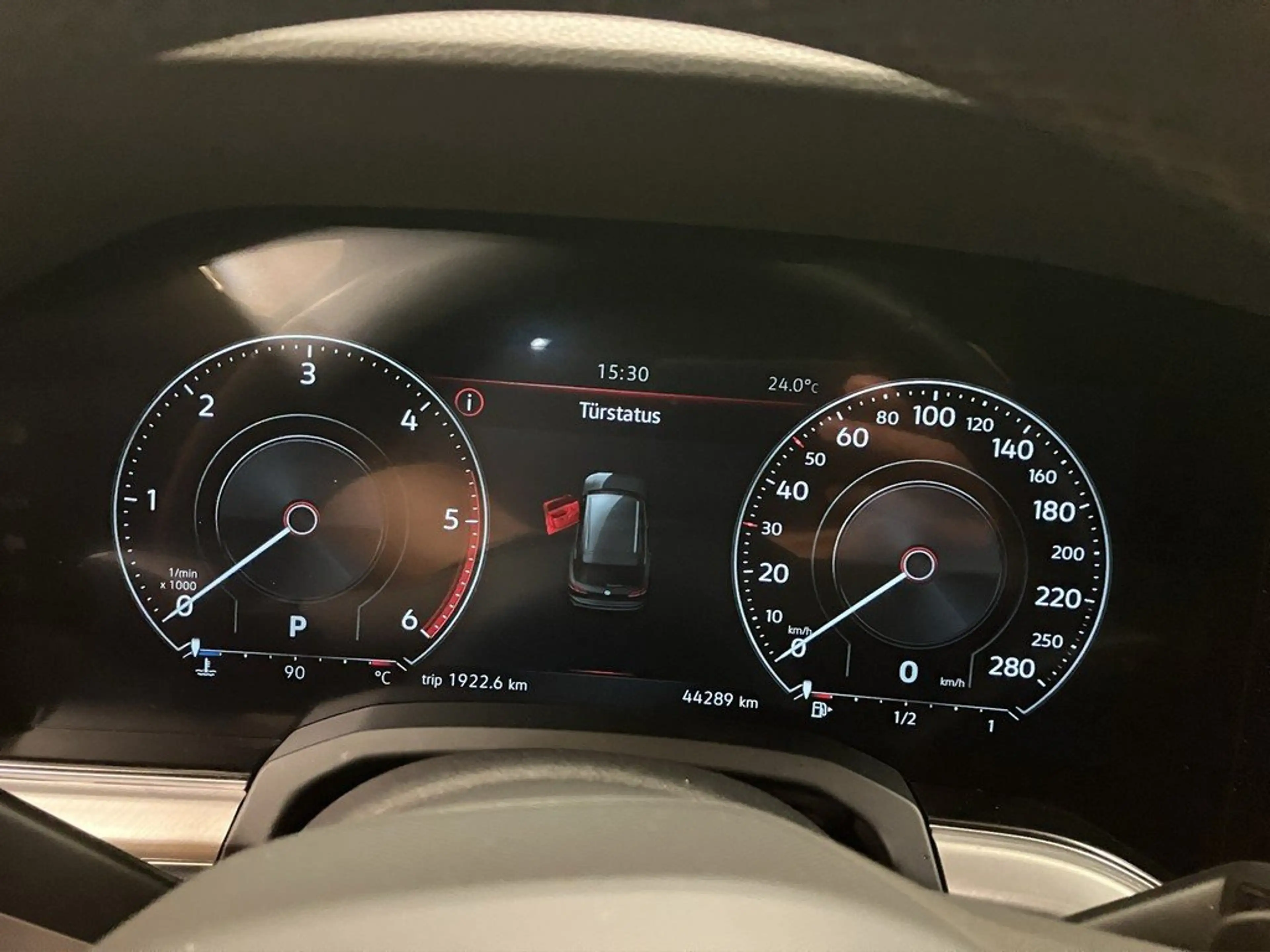 Volkswagen Touareg 3.0 V6 TDI 4M Tiptronic Edition 20 AHK — photo 11